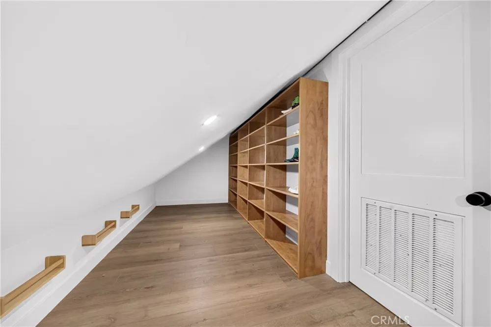 3031 E Elgin Orange, CA 92869