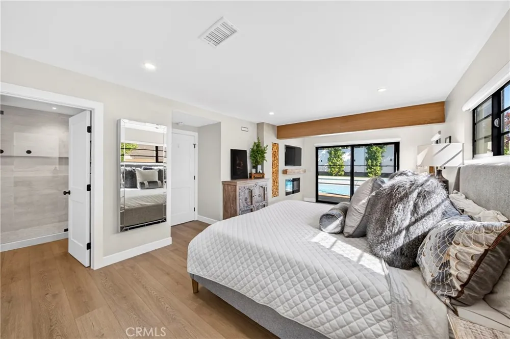 3031 E Elgin Orange, CA 92869