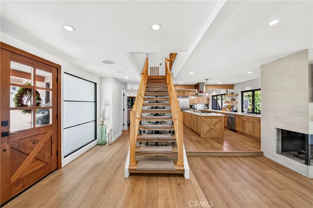 3031 E Elgin Orange, CA 92869