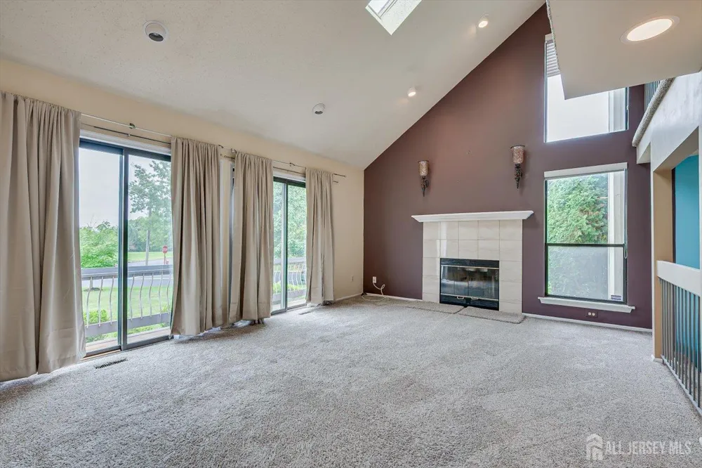 59 Woodhill Street Franklin, NJ 08873