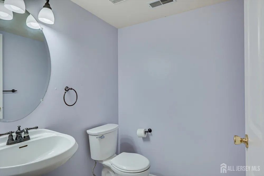 59 Woodhill Street Franklin, NJ 08873