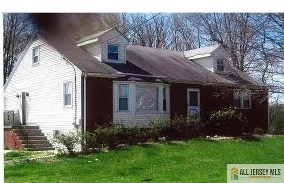 956 State Route 33 Highway Monroe, NJ 08831