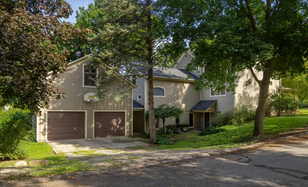 318 Ann Arbor Street Manchester, MI 48158