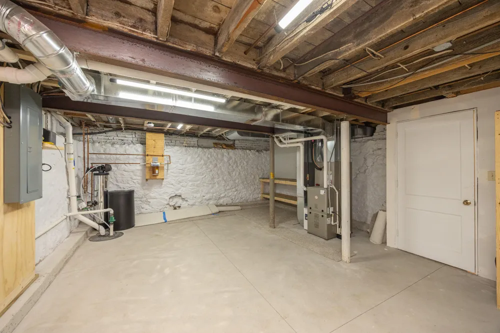 318 Ann Arbor Street Manchester, MI 48158