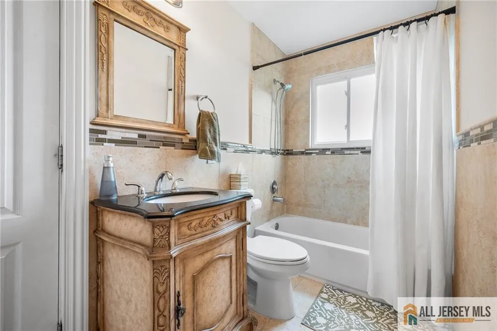 122 Benart Place Middlesex, NJ 08846