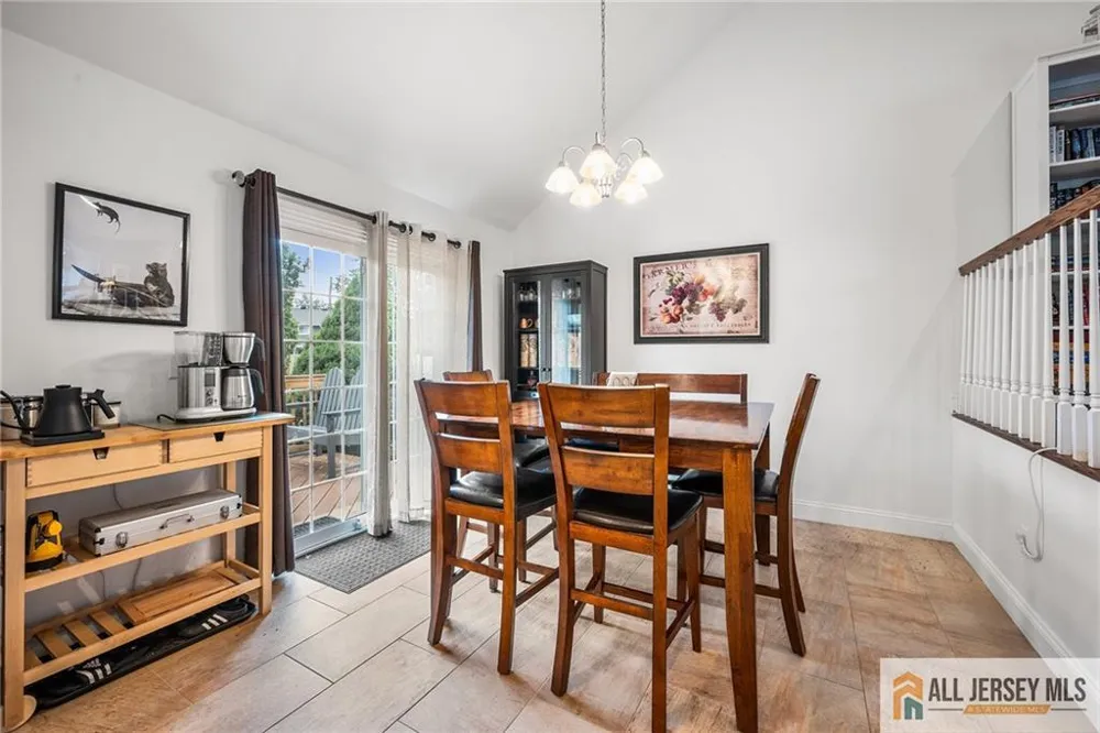 122 Benart Place Middlesex, NJ 08846