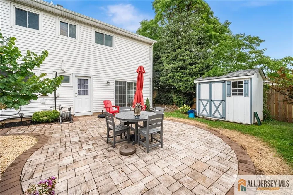122 Benart Place Middlesex, NJ 08846