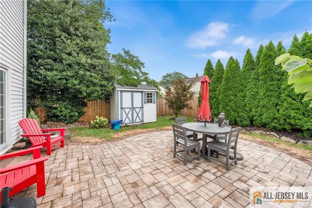 122 Benart Place Middlesex, NJ 08846