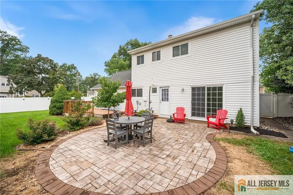 122 Benart Place Middlesex, NJ 08846