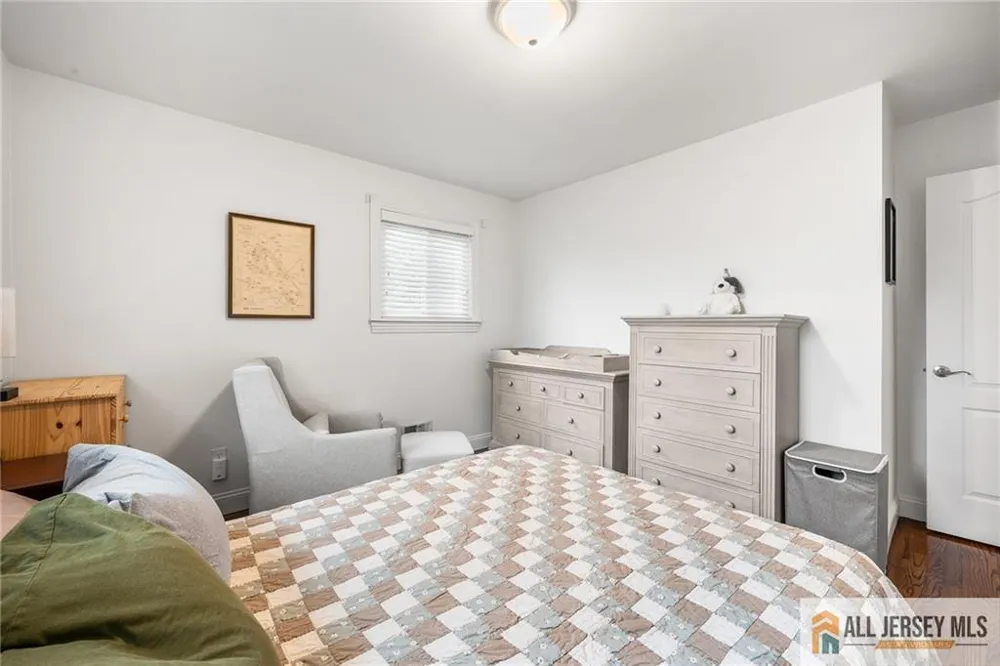 122 Benart Place Middlesex, NJ 08846
