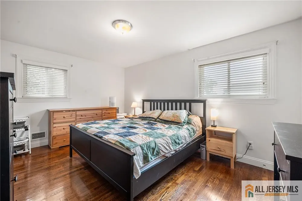 122 Benart Place Middlesex, NJ 08846