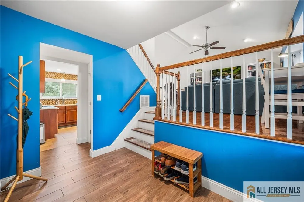 122 Benart Place Middlesex, NJ 08846