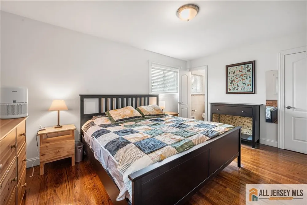 122 Benart Place Middlesex, NJ 08846
