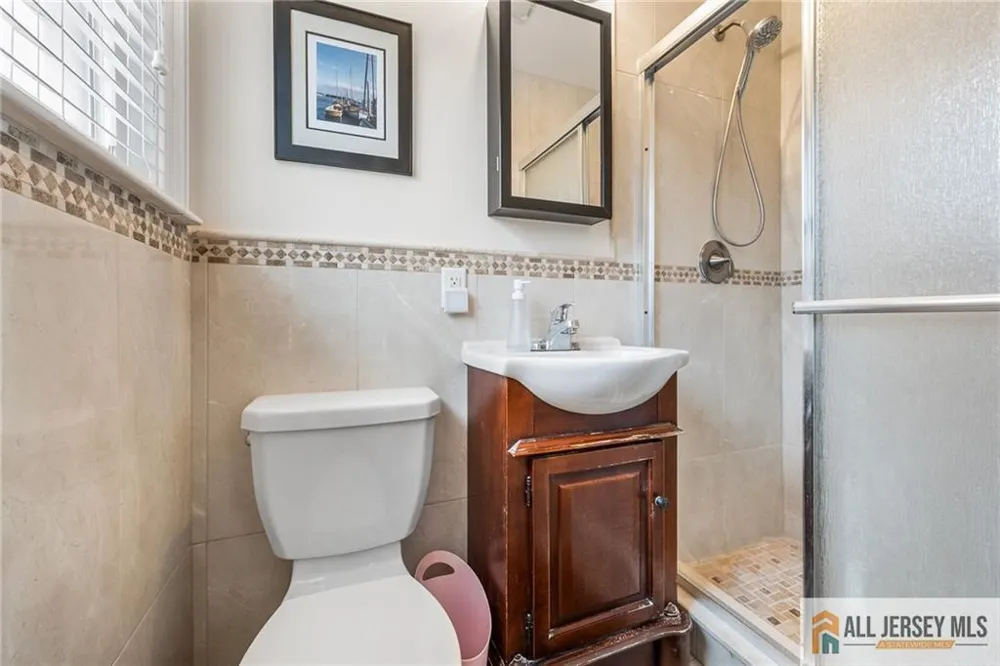 122 Benart Place Middlesex, NJ 08846