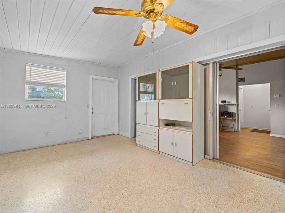 4475 Kirk Rd Lake Worth, FL 33461