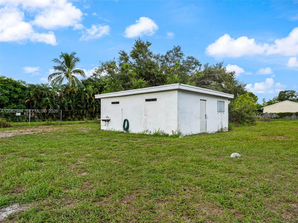 4475 Kirk Rd Lake Worth, FL 33461