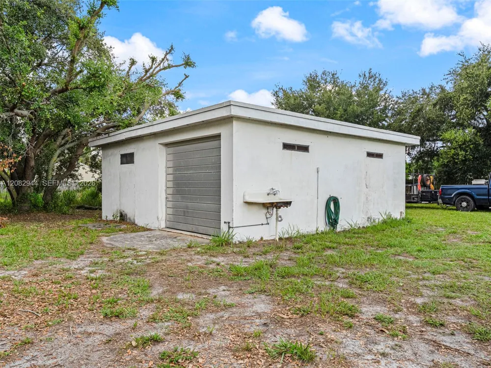 4475 Kirk Rd Lake Worth, FL 33461