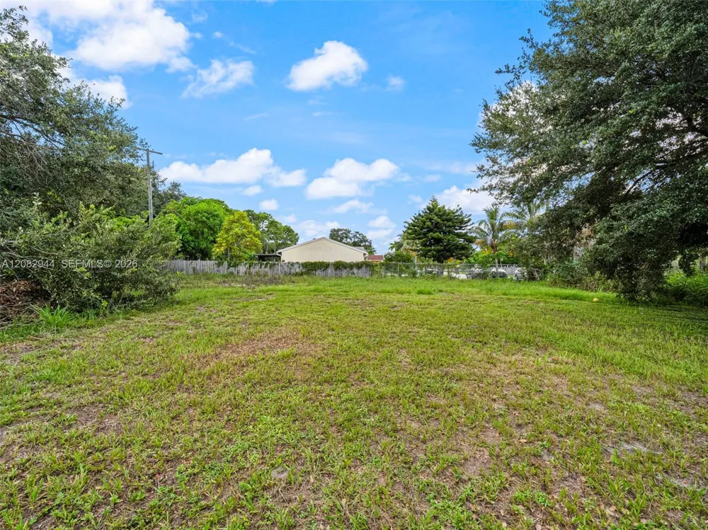 4475 Kirk Rd Lake Worth, FL 33461