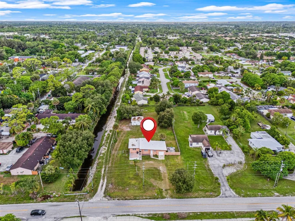 4475 Kirk Rd Lake Worth, FL 33461