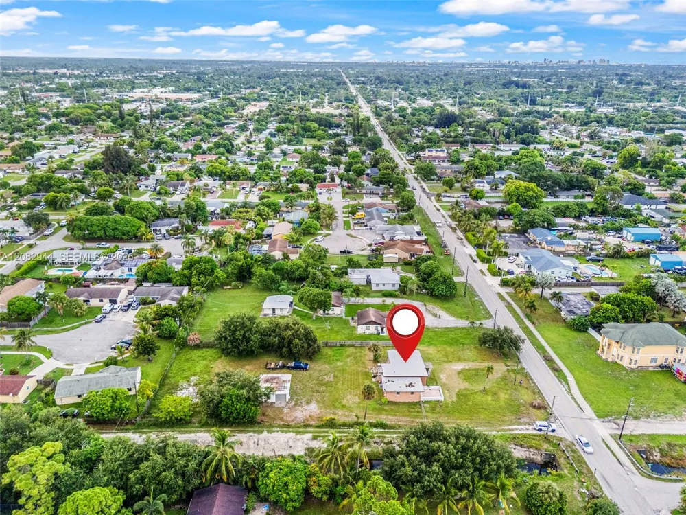 4475 Kirk Rd Lake Worth, FL 33461