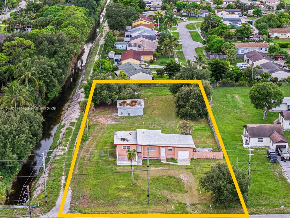 4475 Kirk Rd Lake Worth, FL 33461