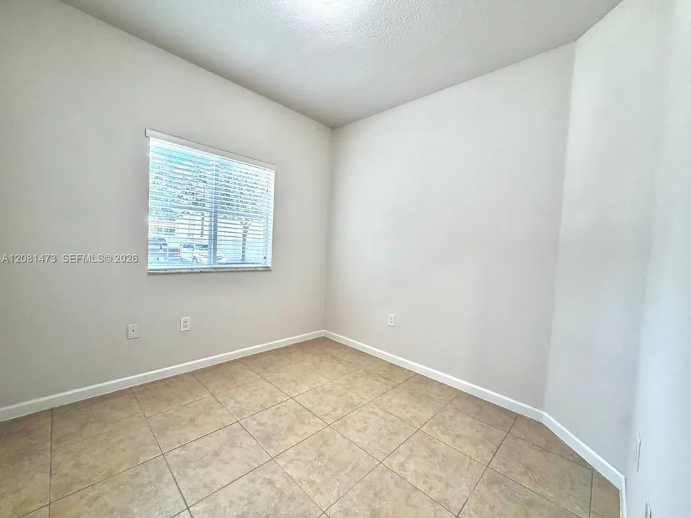 3429 W 80th St #201 Hialeah, FL 33018