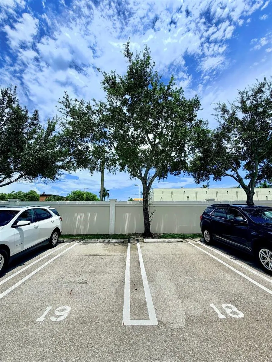 3429 W 80th St #201 Hialeah, FL 33018