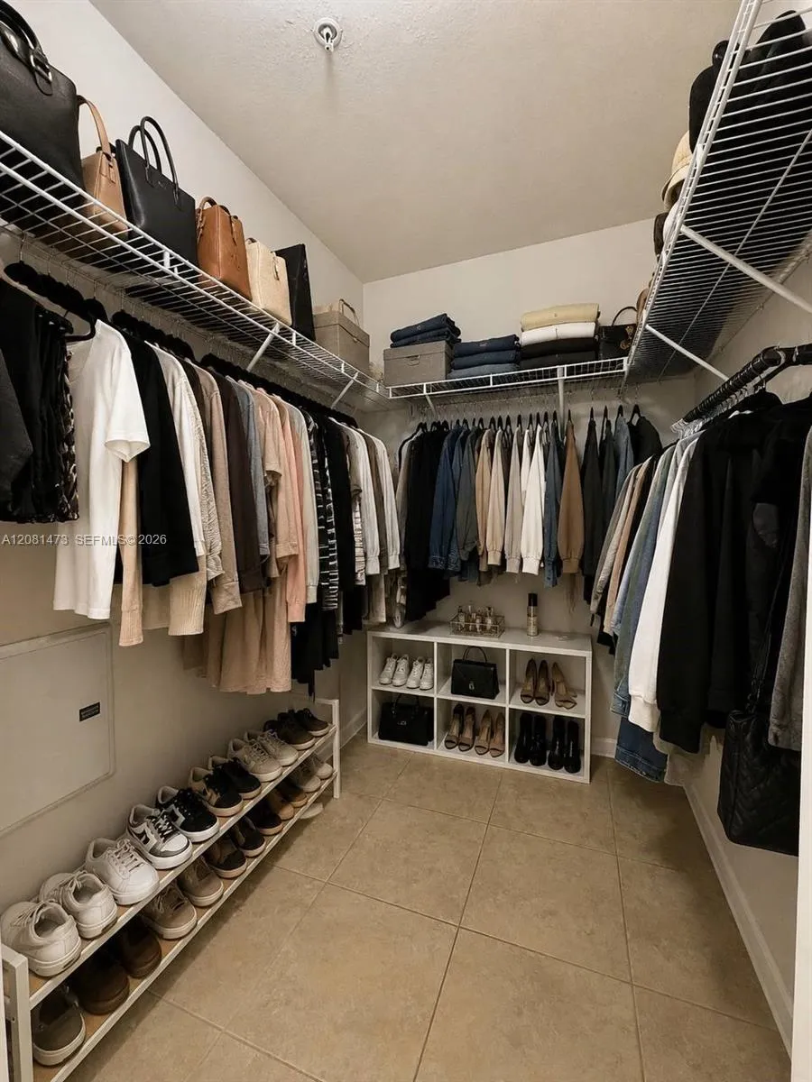 3429 W 80th St #201 Hialeah, FL 33018