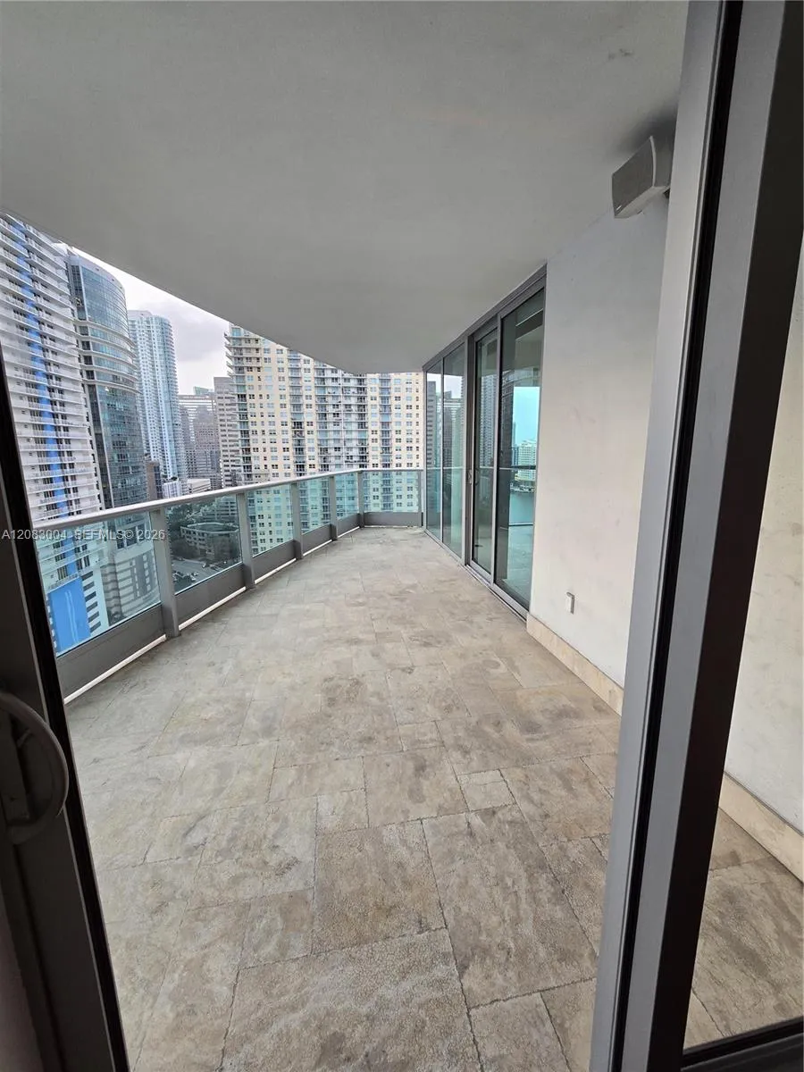 1331 Brickell Bay Dr #2102 Miami, FL 33131