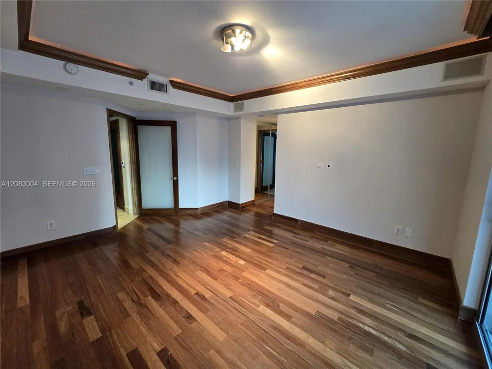 1331 Brickell Bay Dr #2102 Miami, FL 33131