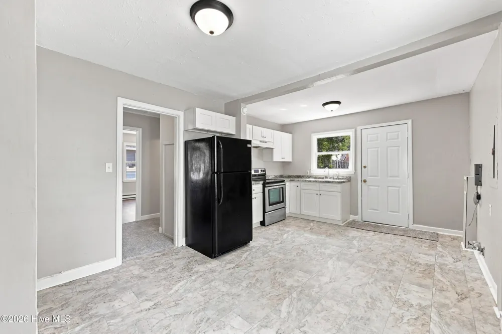 911 Bartlett Avenue Elizabeth City, NC 27909