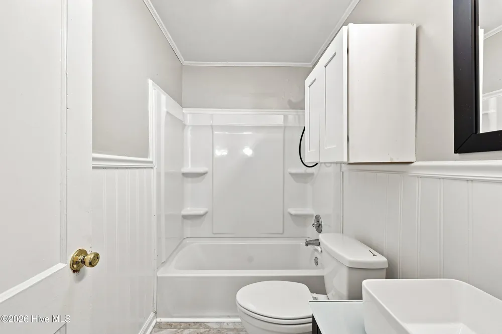 911 Bartlett Avenue Elizabeth City, NC 27909