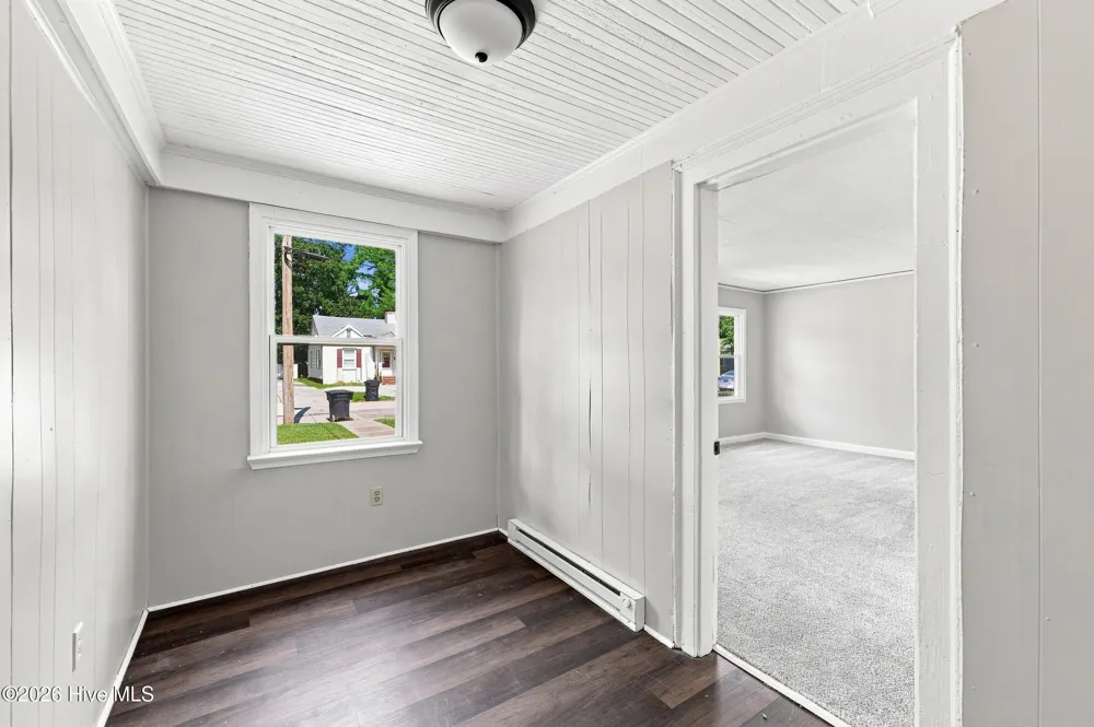 911 Bartlett Avenue Elizabeth City, NC 27909
