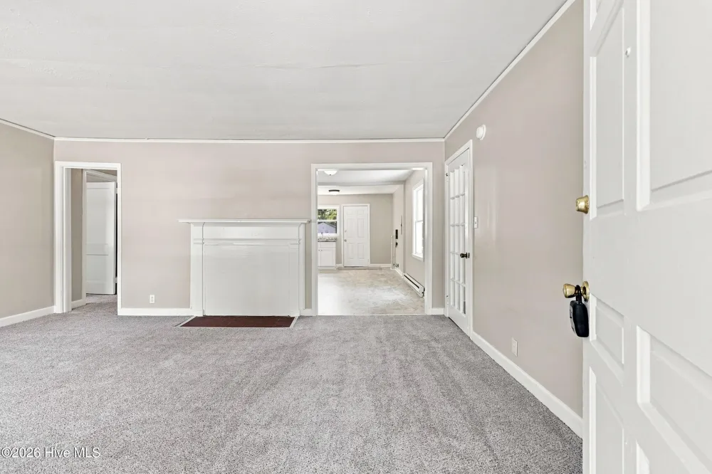 911 Bartlett Avenue Elizabeth City, NC 27909