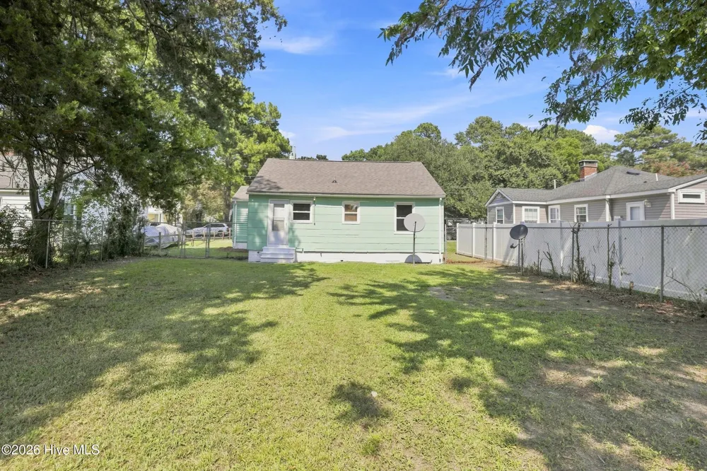 911 Bartlett Avenue Elizabeth City, NC 27909