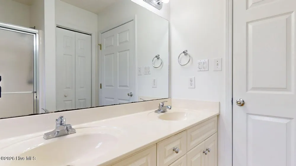 2018 Heritage Lane Jacksonville, NC 28546