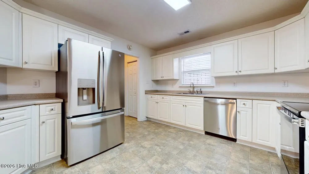 2018 Heritage Lane Jacksonville, NC 28546