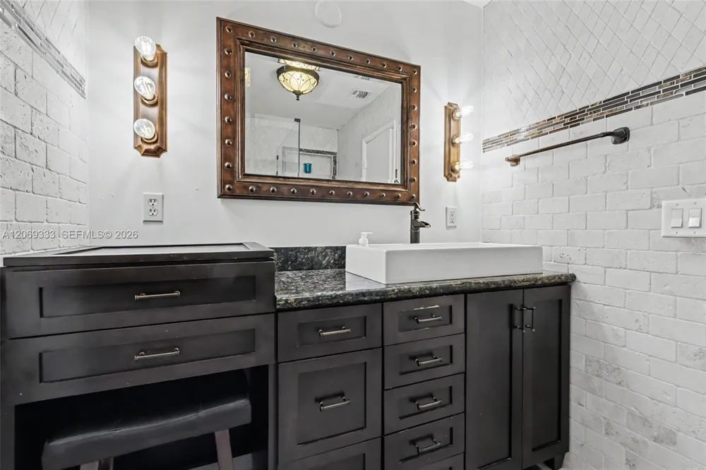 8460 SW 201st St Cutler Bay, FL 33189