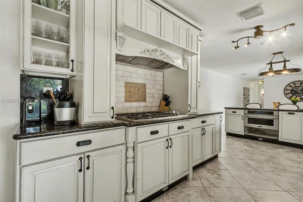 8460 SW 201st St Cutler Bay, FL 33189