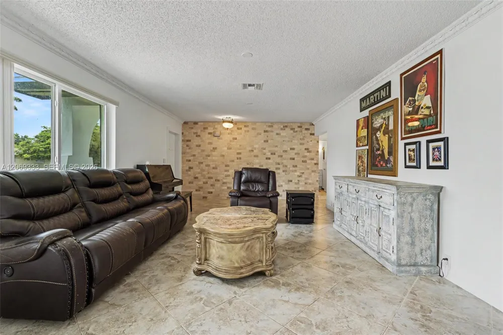 8460 SW 201st St Cutler Bay, FL 33189