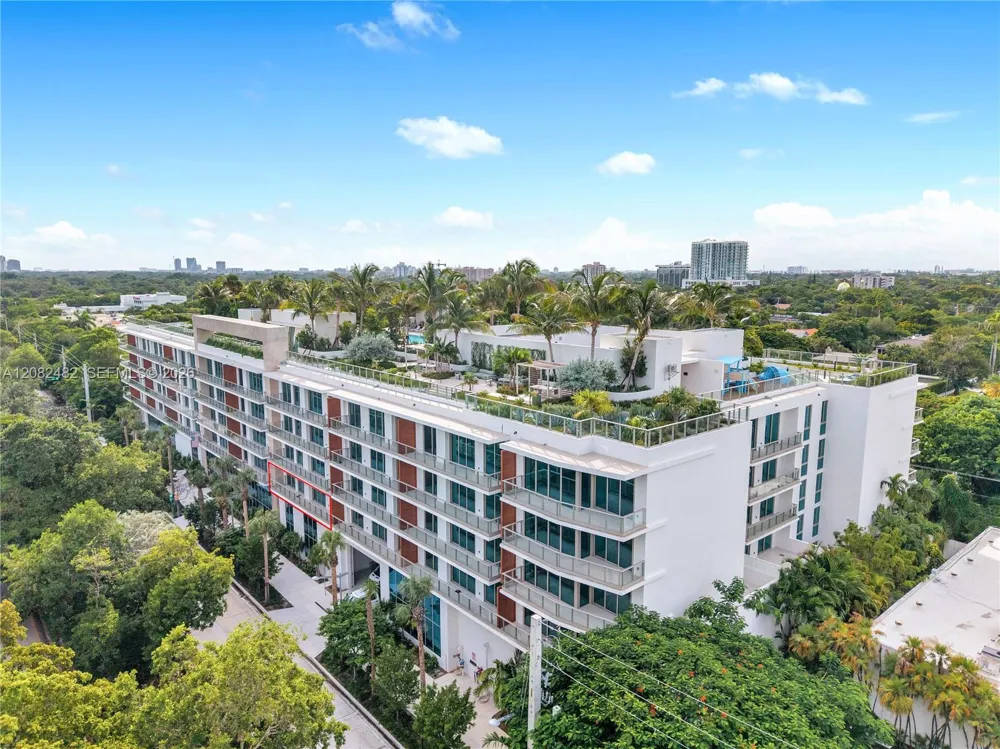 2200 Brickell Ave #202 Miami, FL 33129