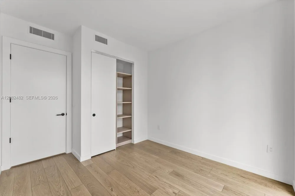 2200 Brickell Ave #202 Miami, FL 33129