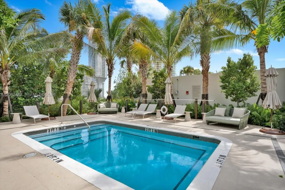 2200 Brickell Ave #202 Miami, FL 33129