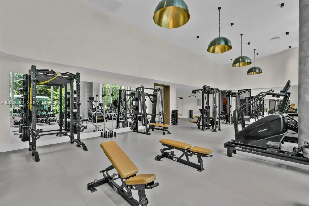 2200 Brickell Ave #202 Miami, FL 33129