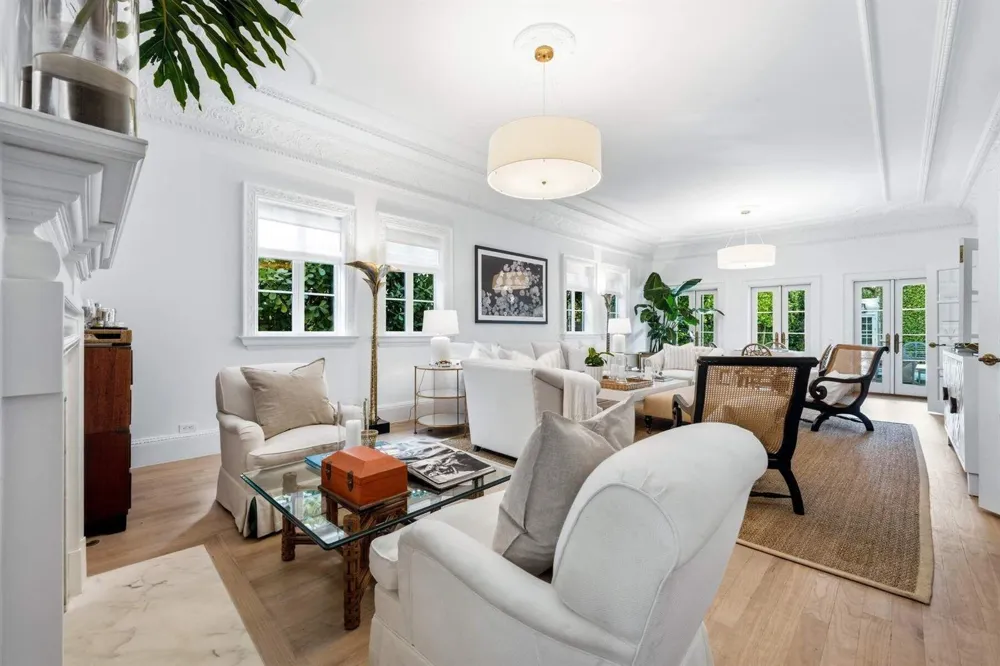 130 Brazilian Avenue Palm Beach, FL 33480