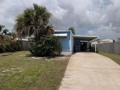 8364 SE Sandy Lane