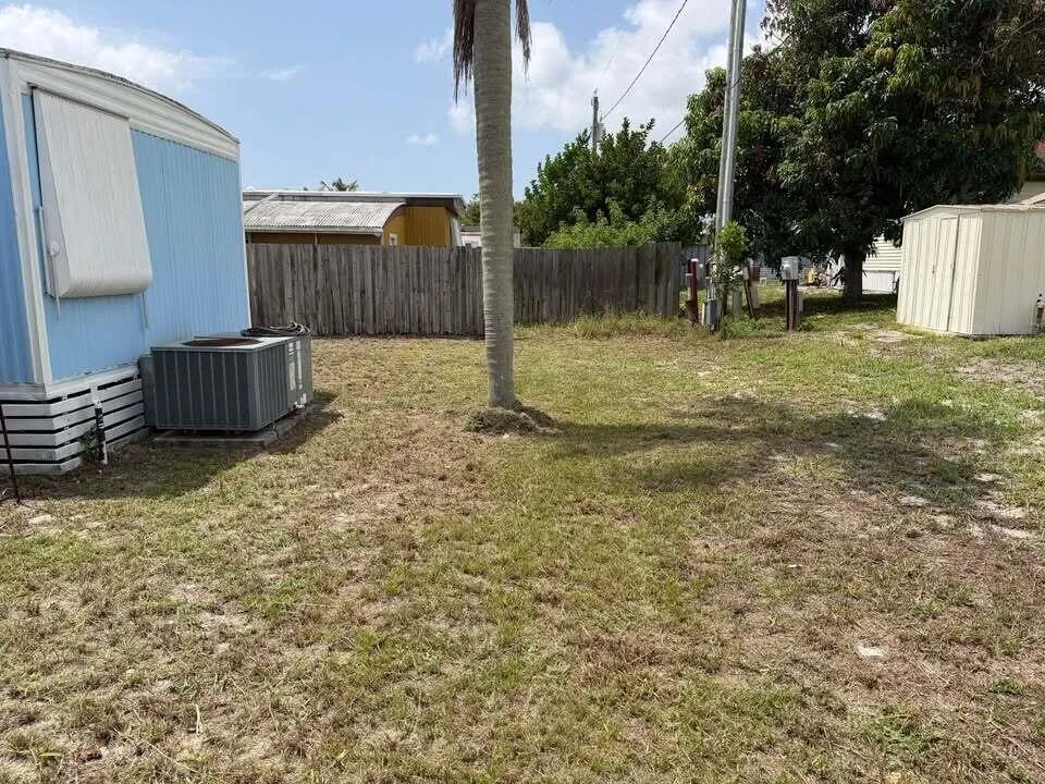 8364 SE Sandy Lane Hobe Sound, FL 33455
