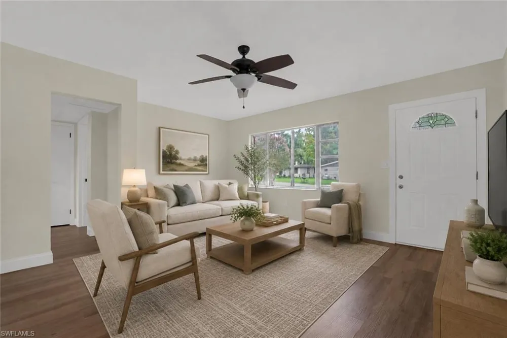 2012 Helms Avenue Leesburg, FL 34748