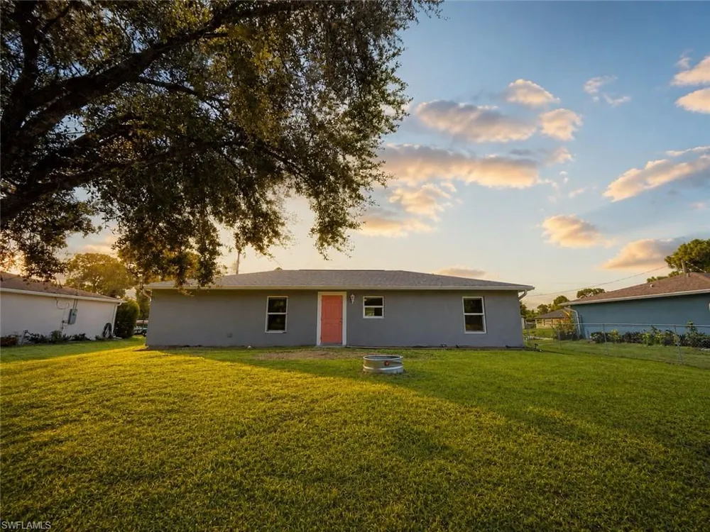 5013 SE Tradewinds Circle Labelle, FL 33935