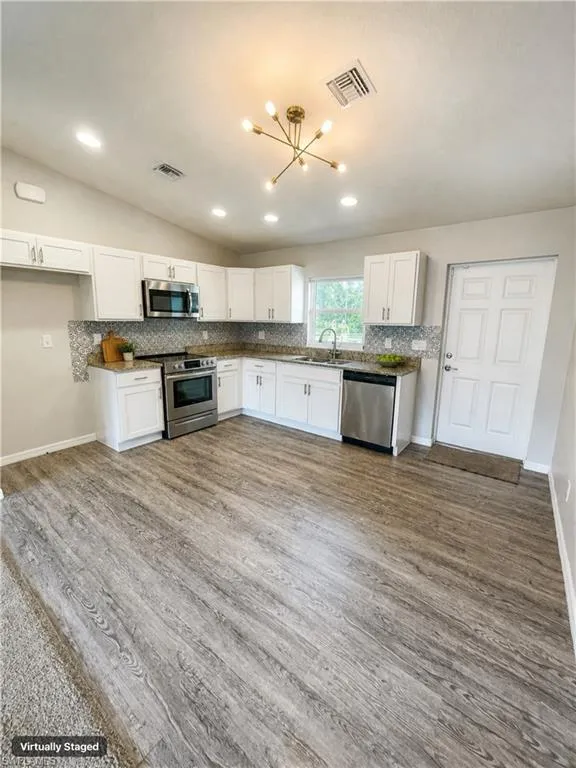 5013 SE Tradewinds Circle Labelle, FL 33935